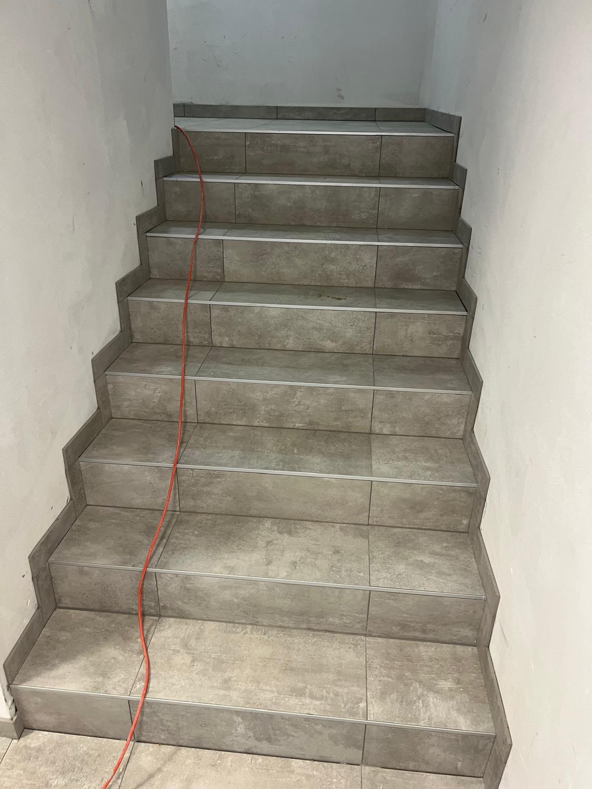 Un escalier de jardin ne pardonne pas l’eau stagnante
